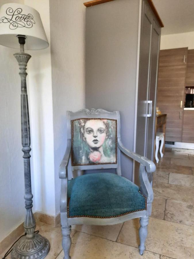 Ferienwohnung Un Coin De Luberon LʼIsle-sur-la-Sorgue Exterior foto