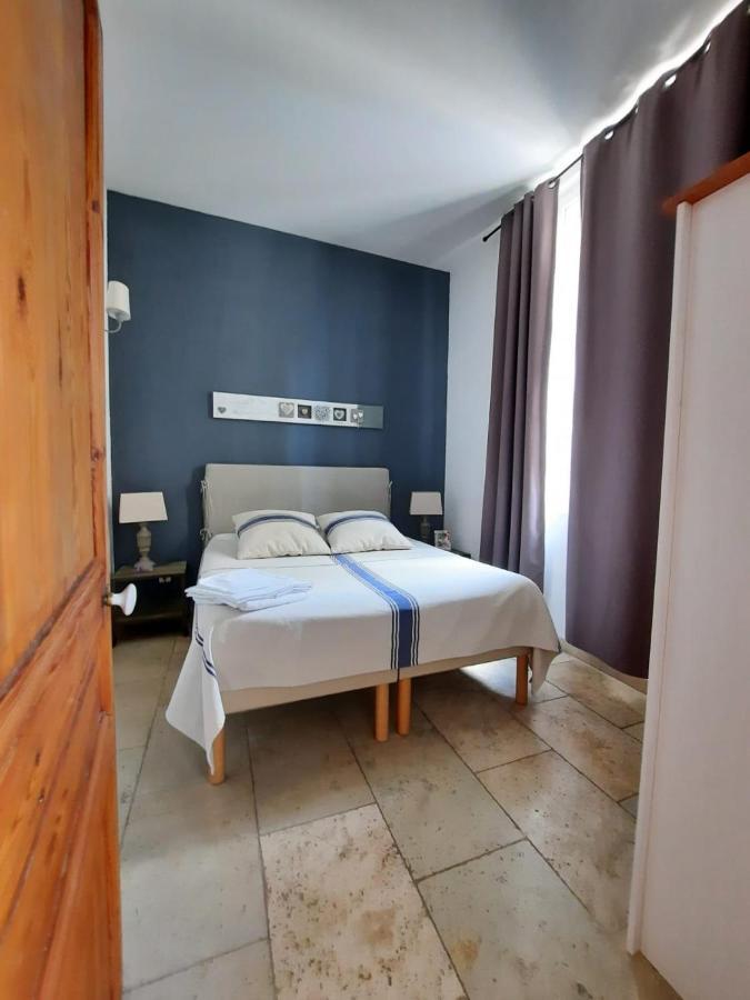 Ferienwohnung Un Coin De Luberon LʼIsle-sur-la-Sorgue Exterior foto