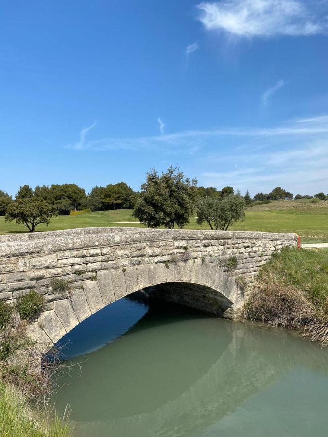 Ferienwohnung Un Coin De Luberon LʼIsle-sur-la-Sorgue Exterior foto